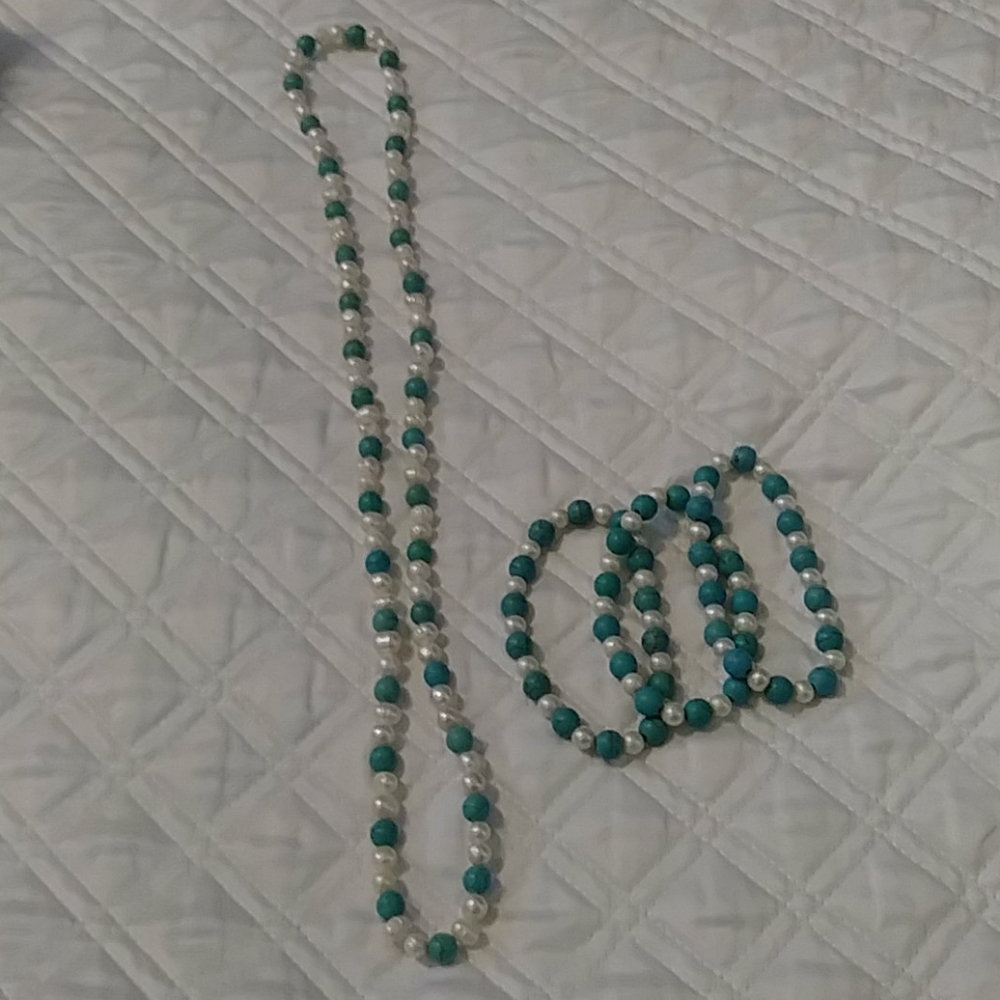 Turquoise & Fresh Water Pearl Necklace & Bracelete